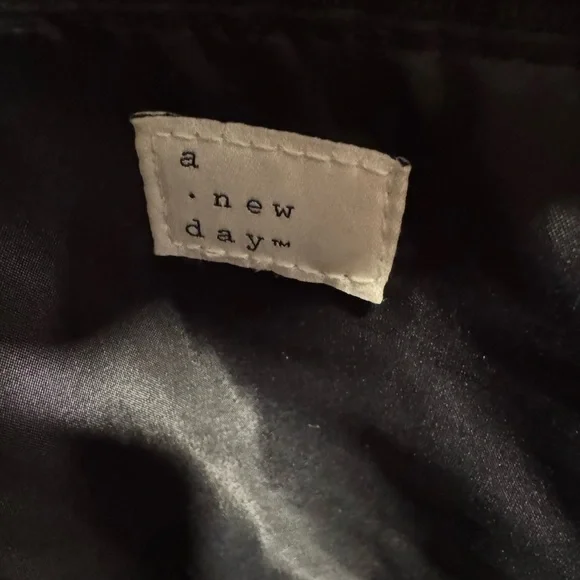 Target Quilted Beige Kate Tote Bag - Picture 12 of 15